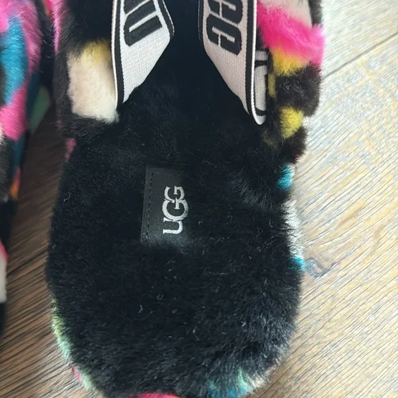 UGG FLUFF YEAH SLIDE CHECKS NWOT - Picture 5 of 6
